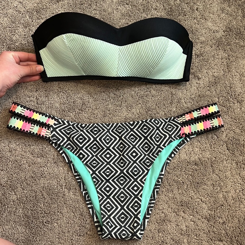 Shade & Shore • Mismatch Bikini